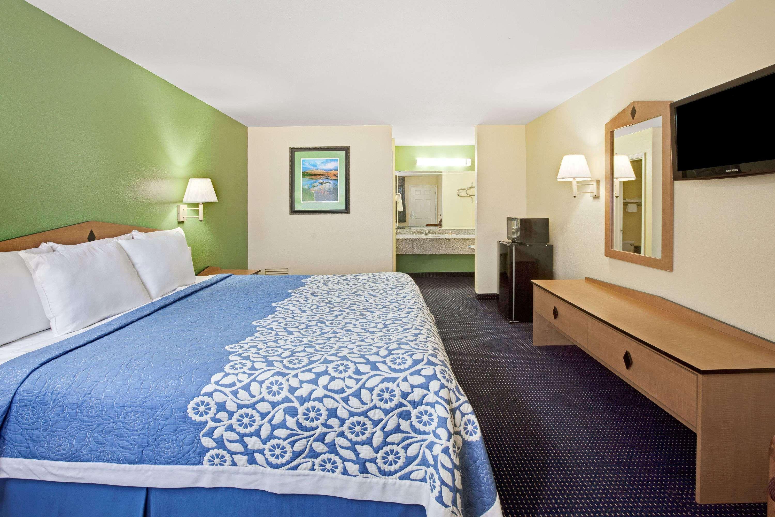 Days Inn By Wyndham Baytown Tx Exterior photo